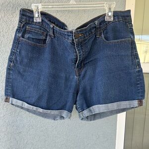 Old Navy Denim The Sweetheart Shorts Size 14 Stretchy Rolled Hem Casual Size 14